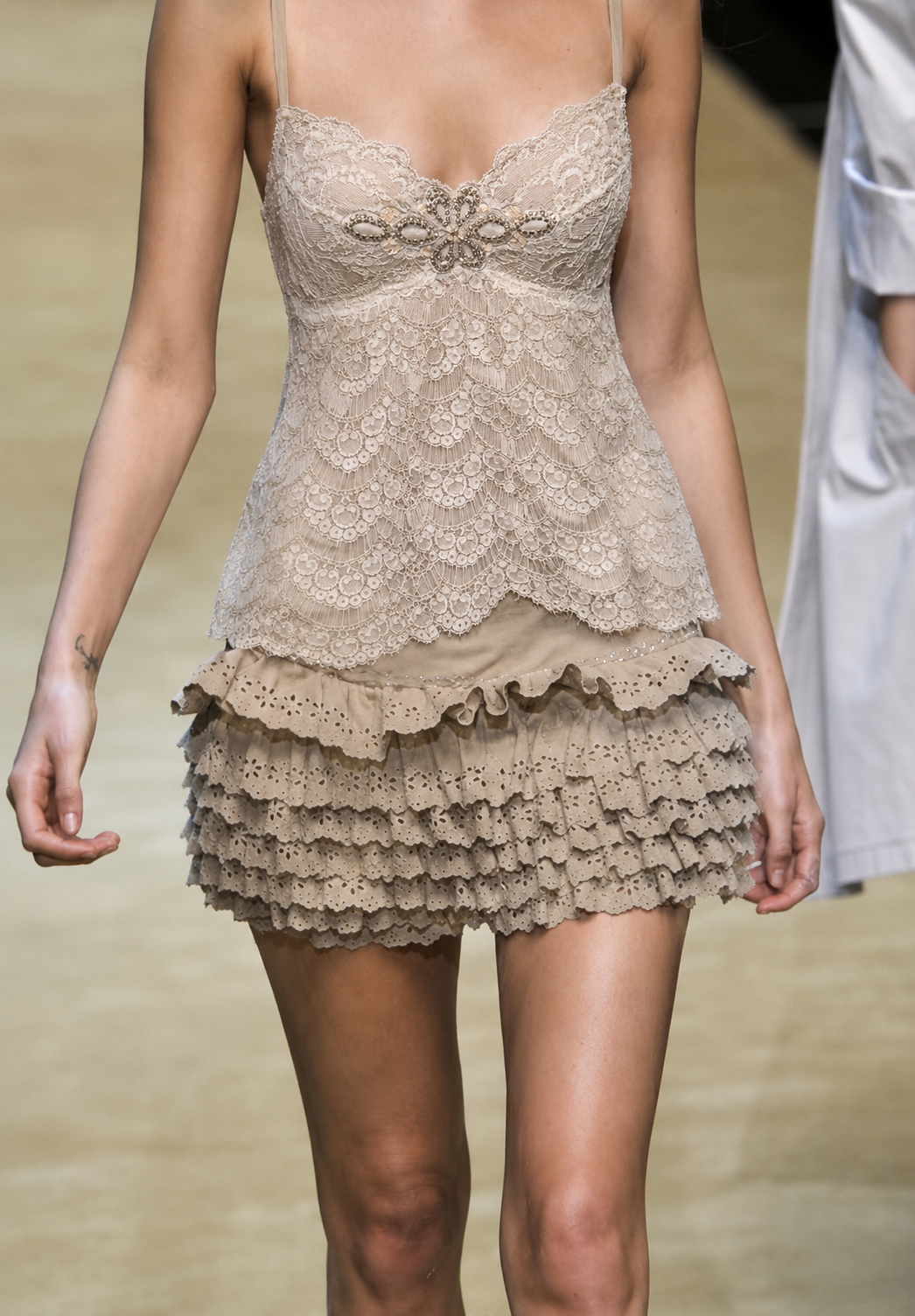 RUNWAY STYLE